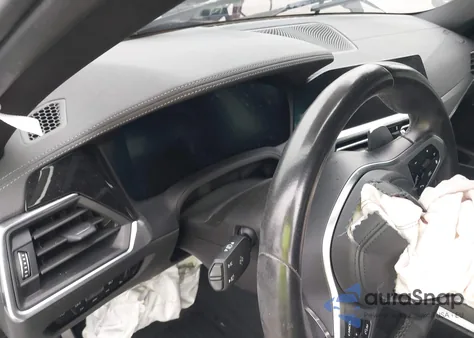 2021 BMW 330I z USA, uszkodzony, nr VIN 3MW5R1J03M8C02369